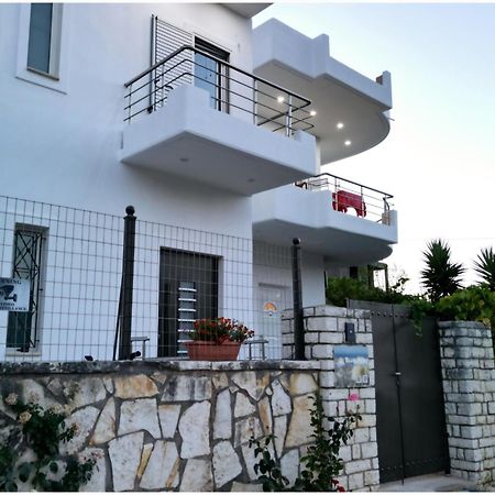 Blue Mare Apartments Sarandë Exterior foto