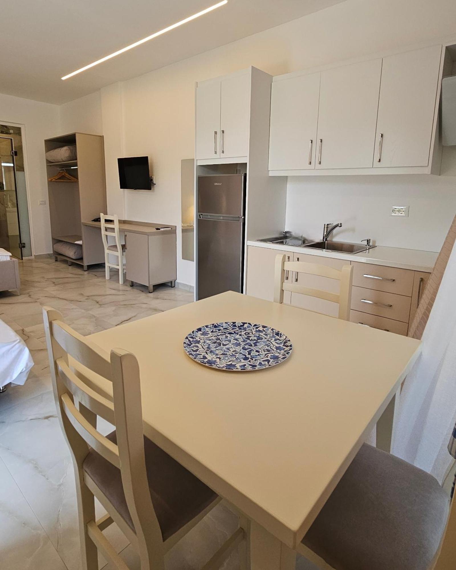 Blue Mare Apartments Sarandë Exterior foto